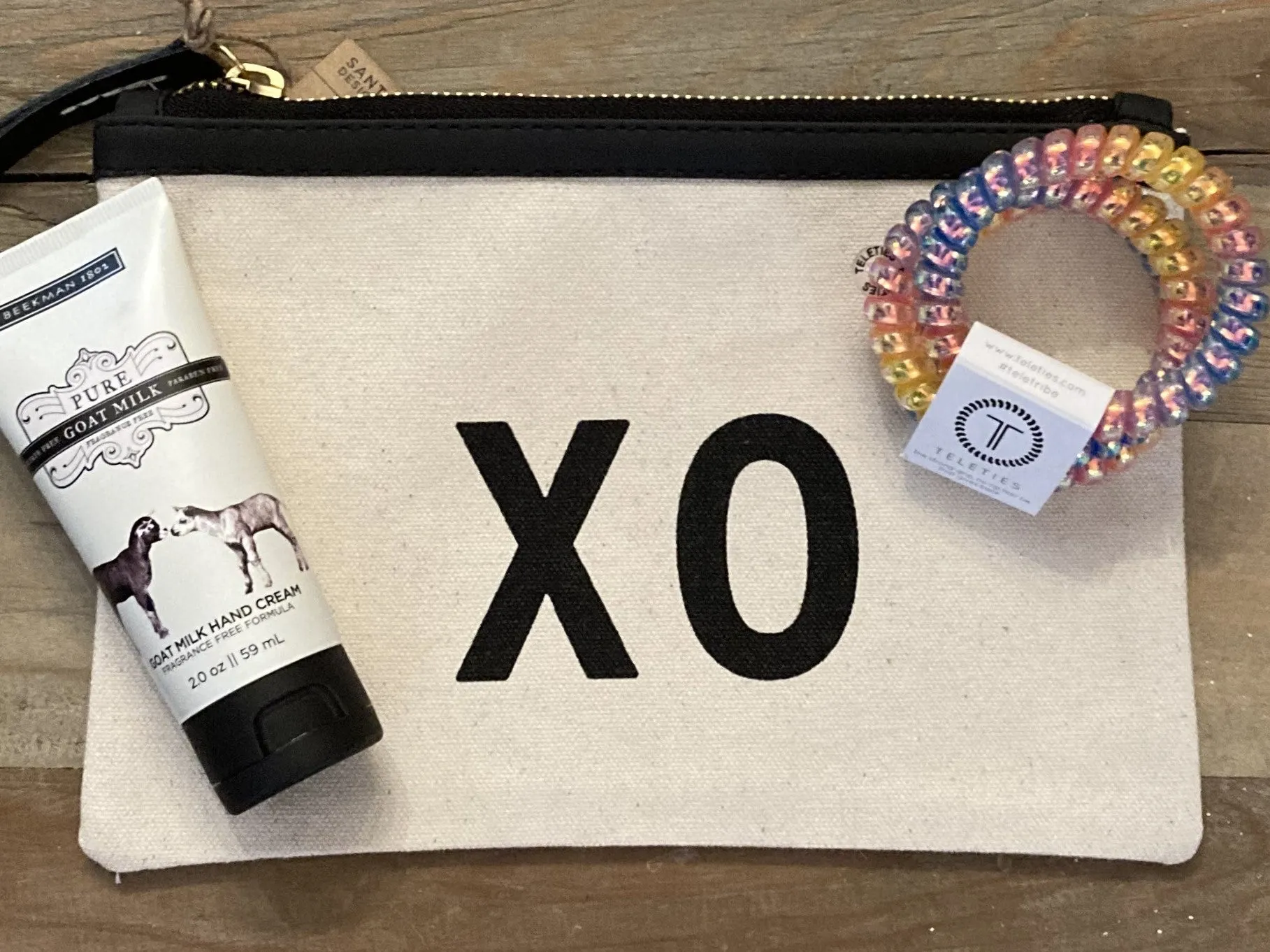 Canvas Accessories Zippered Bag